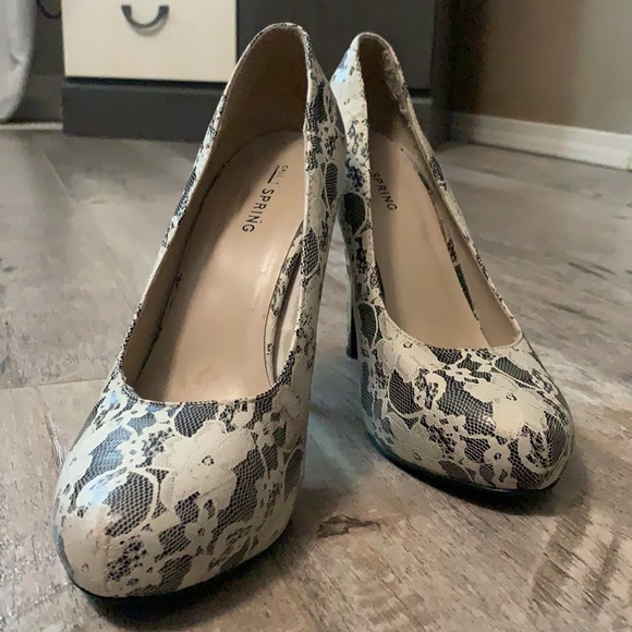 Call It Spring 7.5 cream lace high heels - Picture 2 of 4